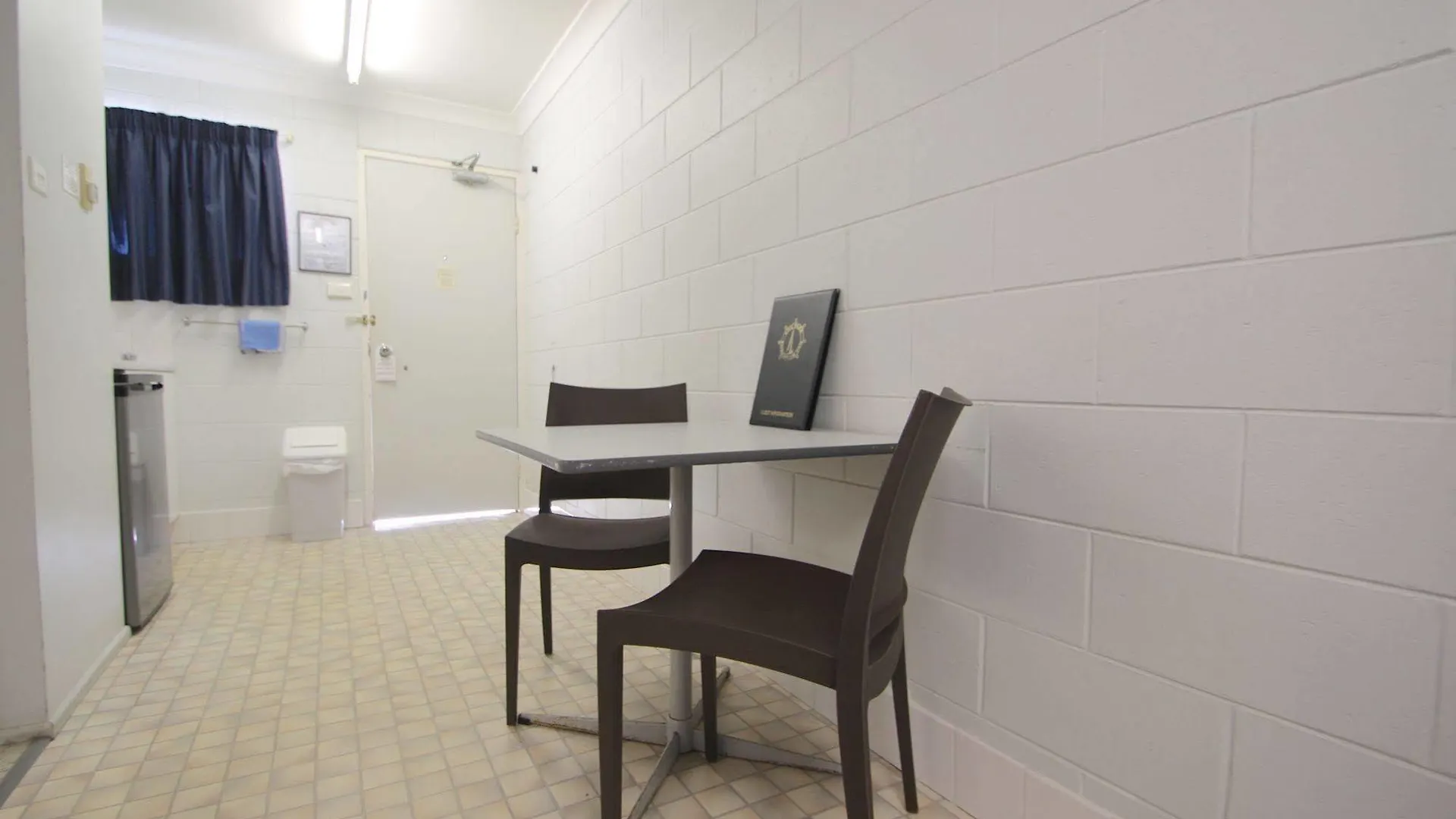 Endeavour Inn Emu Park Motel