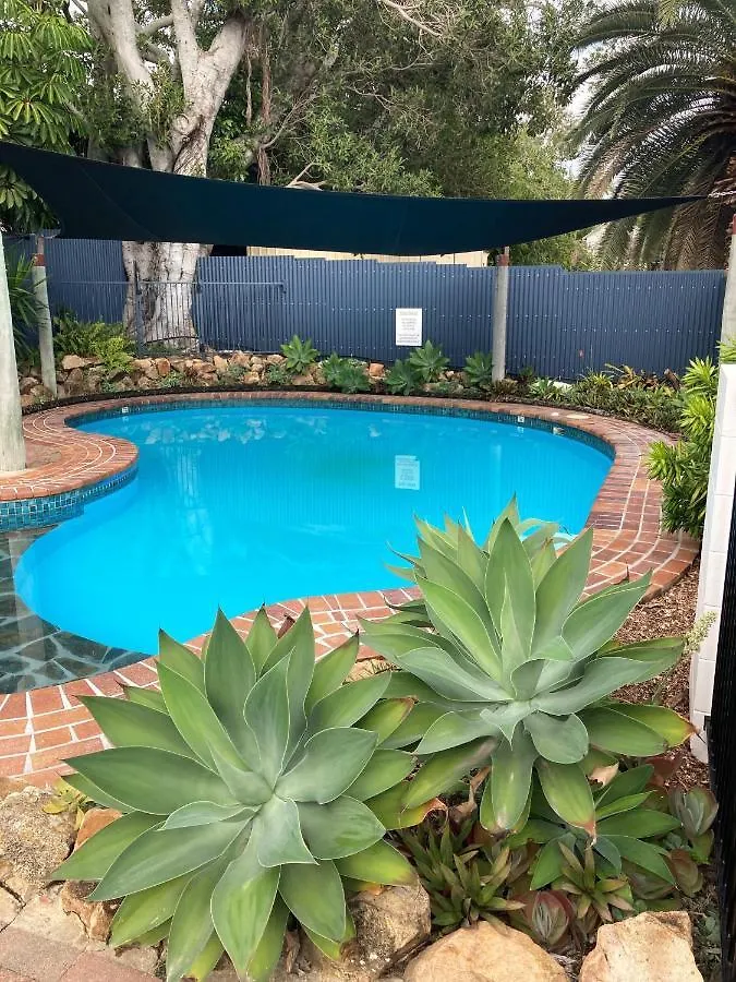 **** Motel Endeavour Inn Emu Park Australia