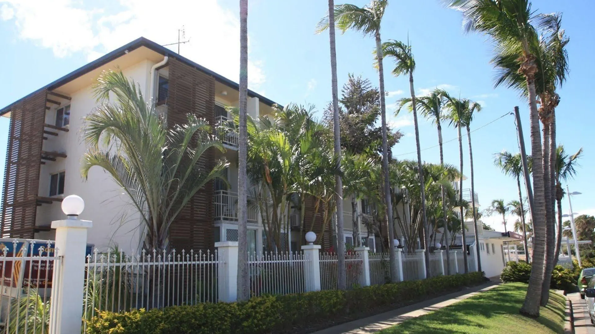 Endeavour Inn Emu Park