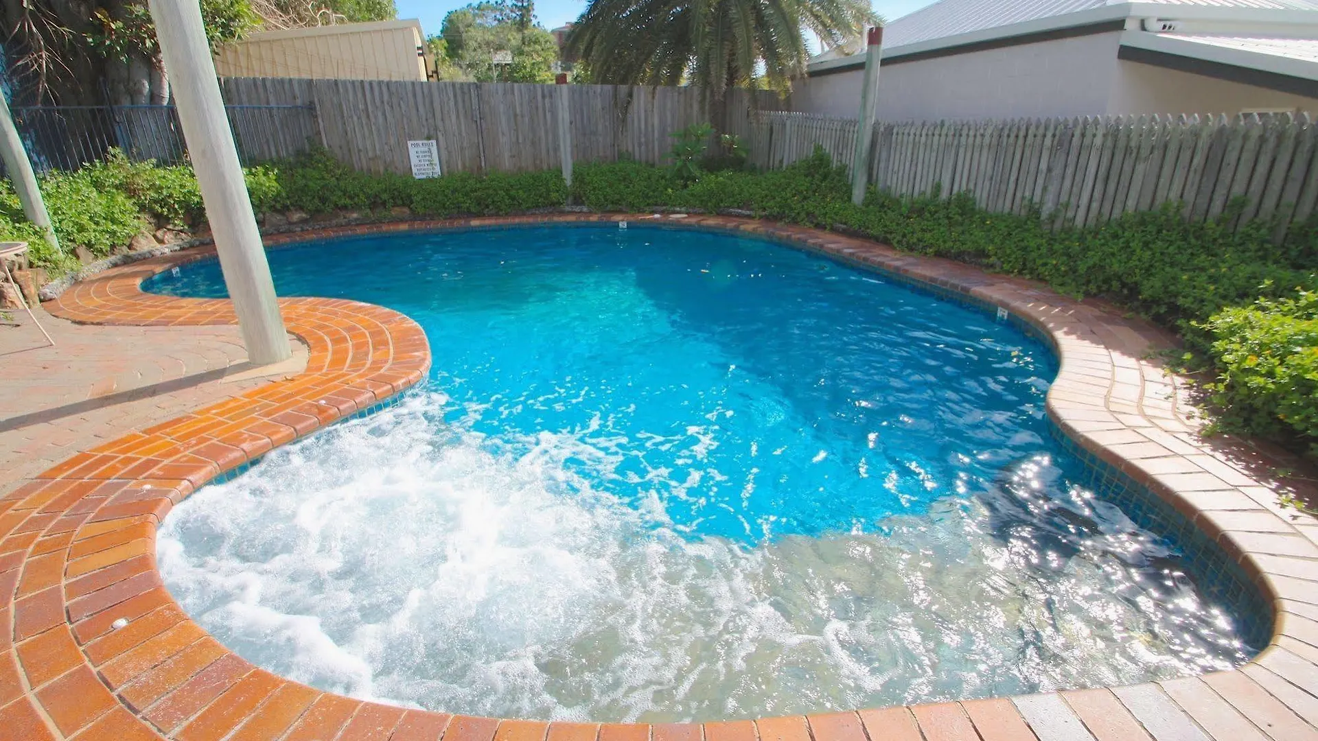 Endeavour Inn Emu Park